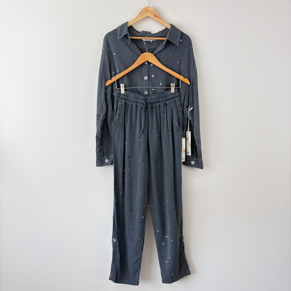 NWT Matching Set Drip Print Tie Front Shirt and Pants Grey Lounge Soft Large